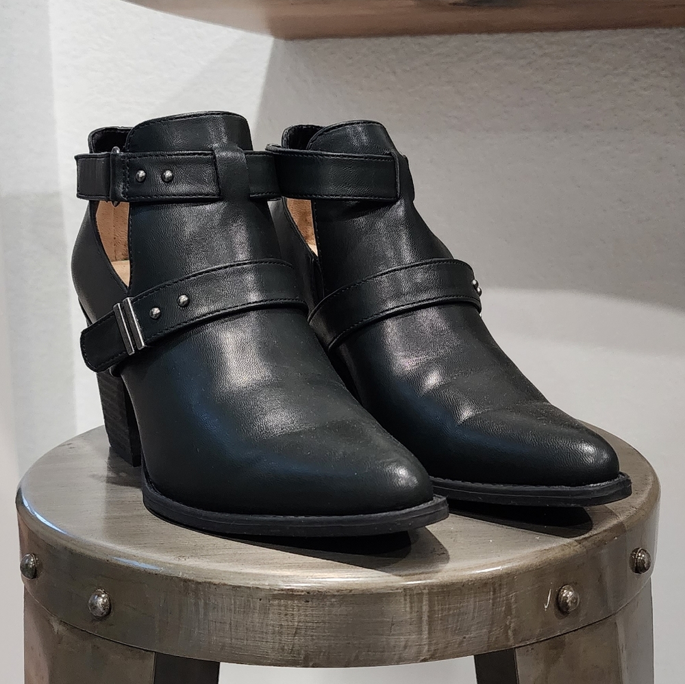 SOUL Naturalizer- Matcha Ankle Booties